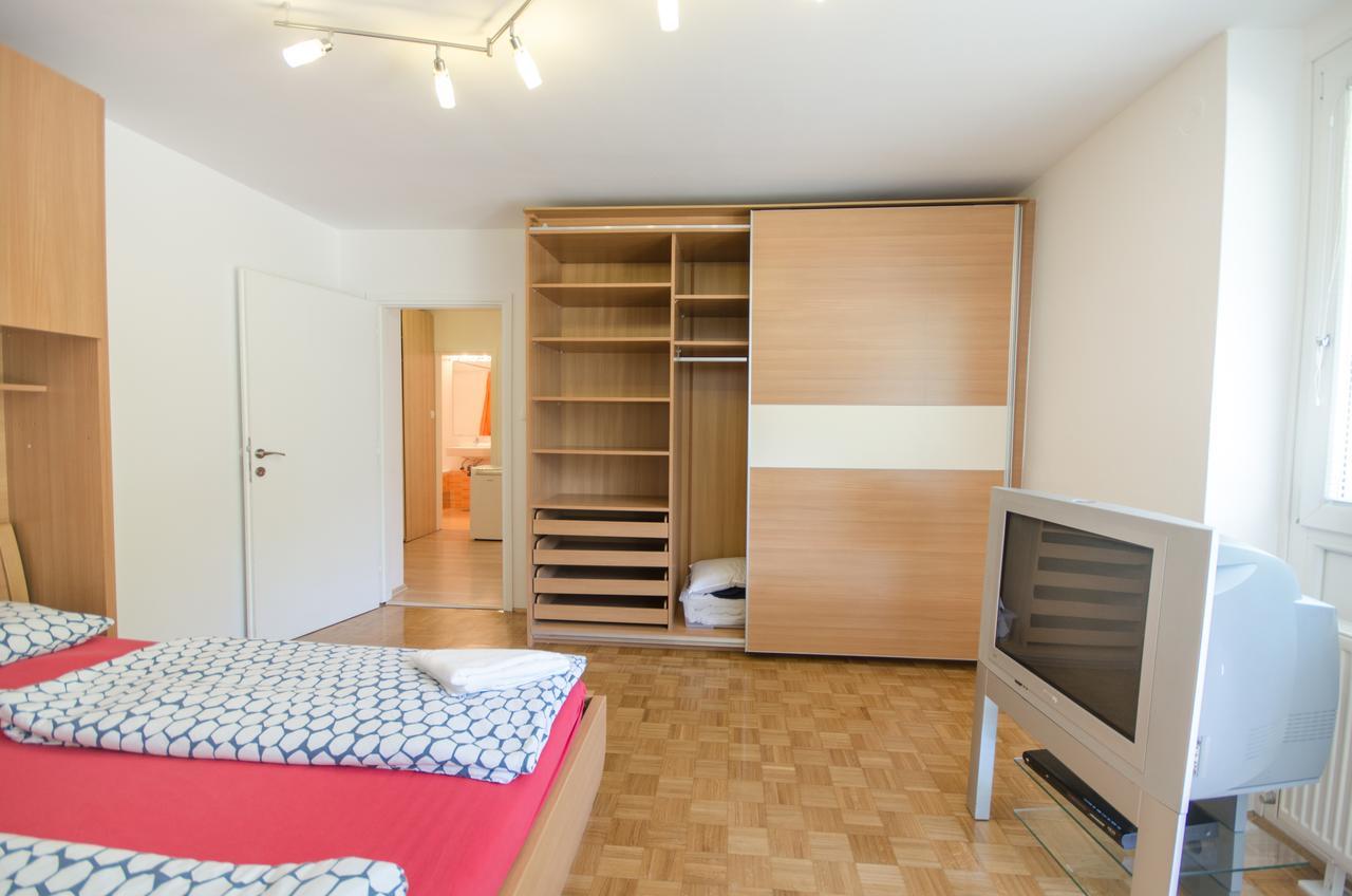 Apartment Near The Train Station Любляна Экстерьер фото