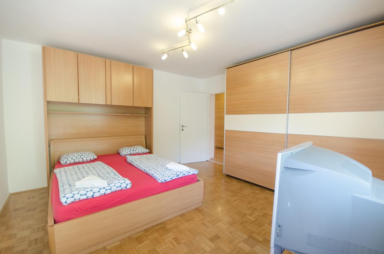 Apartment Near The Train Station Любляна Экстерьер фото