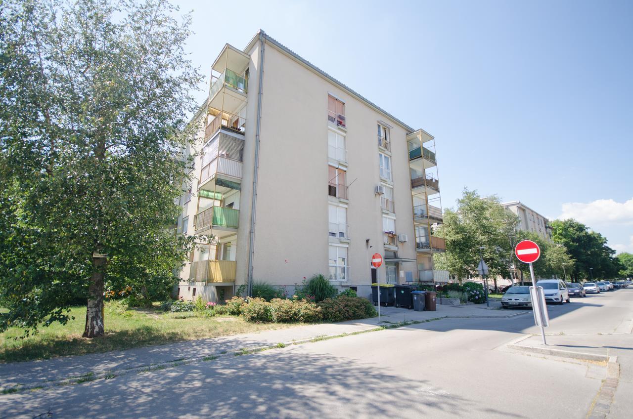 Apartment Near The Train Station Любляна Экстерьер фото