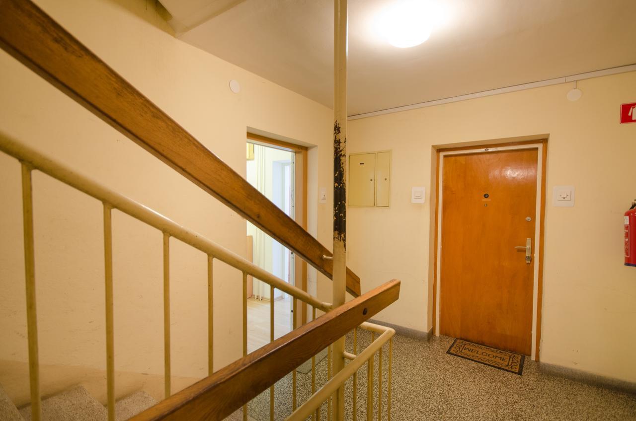 Apartment Near The Train Station Любляна Экстерьер фото